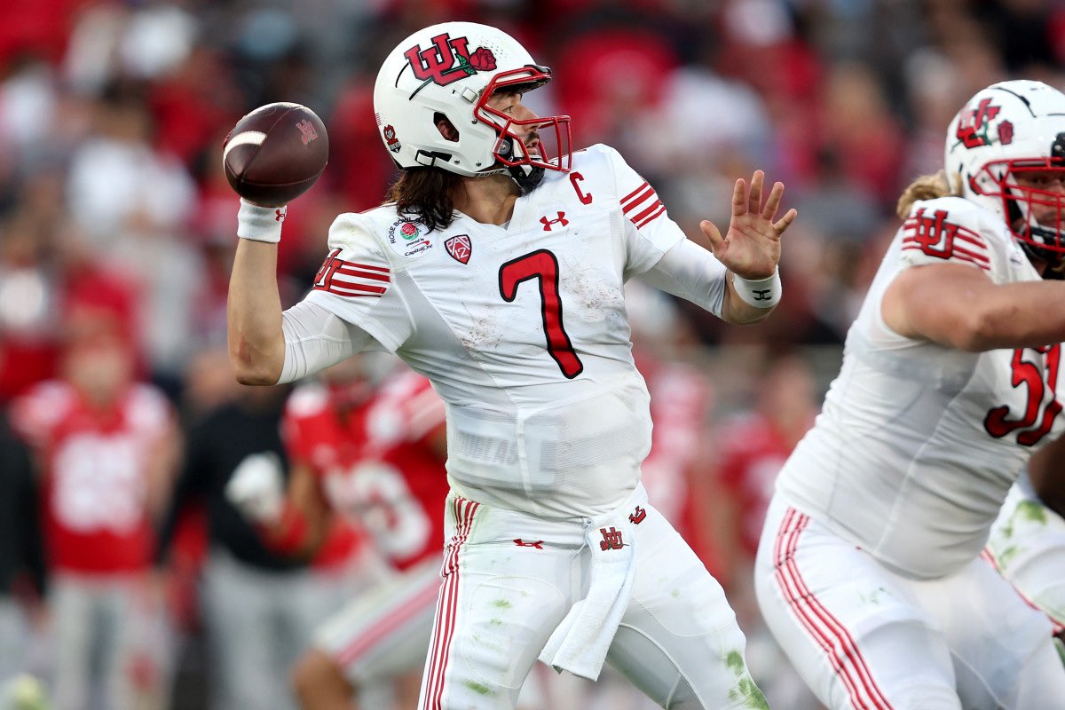Blake Roskopf-c/o 2027 QB (@roskopf_blake) on Twitter photo After a great conversation with <a href="/COACHKDJR/">Koy Detmer Jr.</a> I am blessed to receive my 12th d1 offer from <a href="/Utah_Football/">Utah Football</a>
<a href="/AZcoachHenri/">🕸️Coach Henri 🕸️</a> <a href="/DEdgeFootball/">Desert Edge Football</a> After a great conversation with <a href="/COACHKDJR/">Koy Detmer Jr.</a> I am blessed to receive my 12th d1 offer from <a href="/Utah_Football/">Utah Football</a>
<a href="/AZcoachHenri/">🕸️Coach Henri 🕸️</a> <a href="/DEdgeFootball/">Desert Edge Football</a>