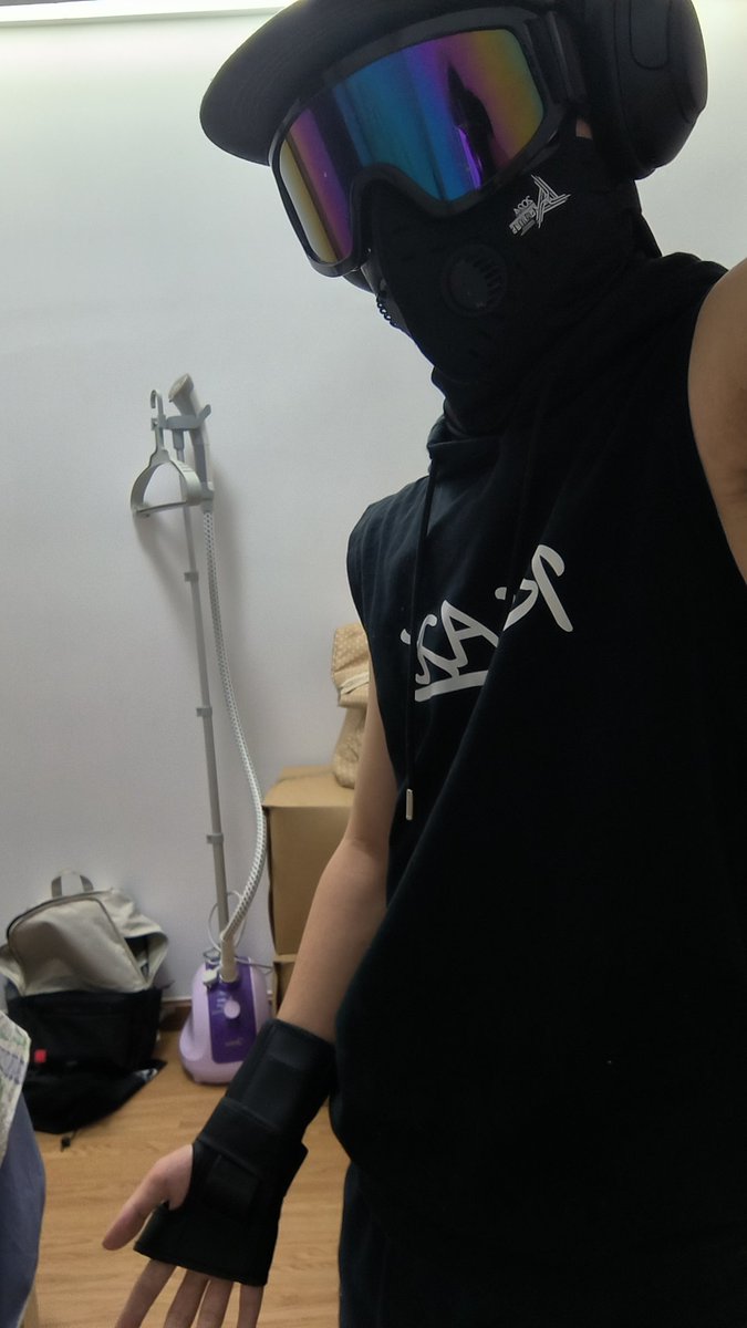 Yetish Vox (@aqd3h) on Twitter photo 