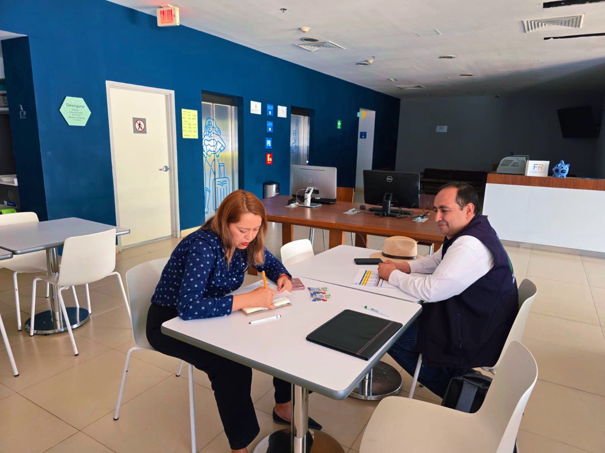 ¡En #Irapuato, queremos que vivas grandes  experiencias! ✨

Recorrimos hoteles para entregar códigos QR con actividades imperdibles y guías turísticas en Braille. 🍓
🫂Trabajamos de la mano con el sector hotelero para que cada turista se lleve lo mejor de la ciudad fresera.