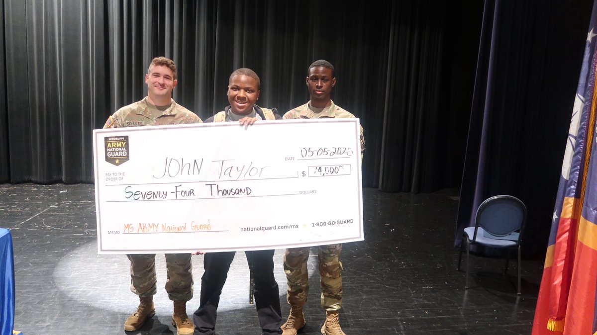 Senior, John Taylor has joined the Army National Guard.  After graduation, he is headed to Fort Jackson, South Carolina as a weaponry soldier. Congratulations, John! 💙💛