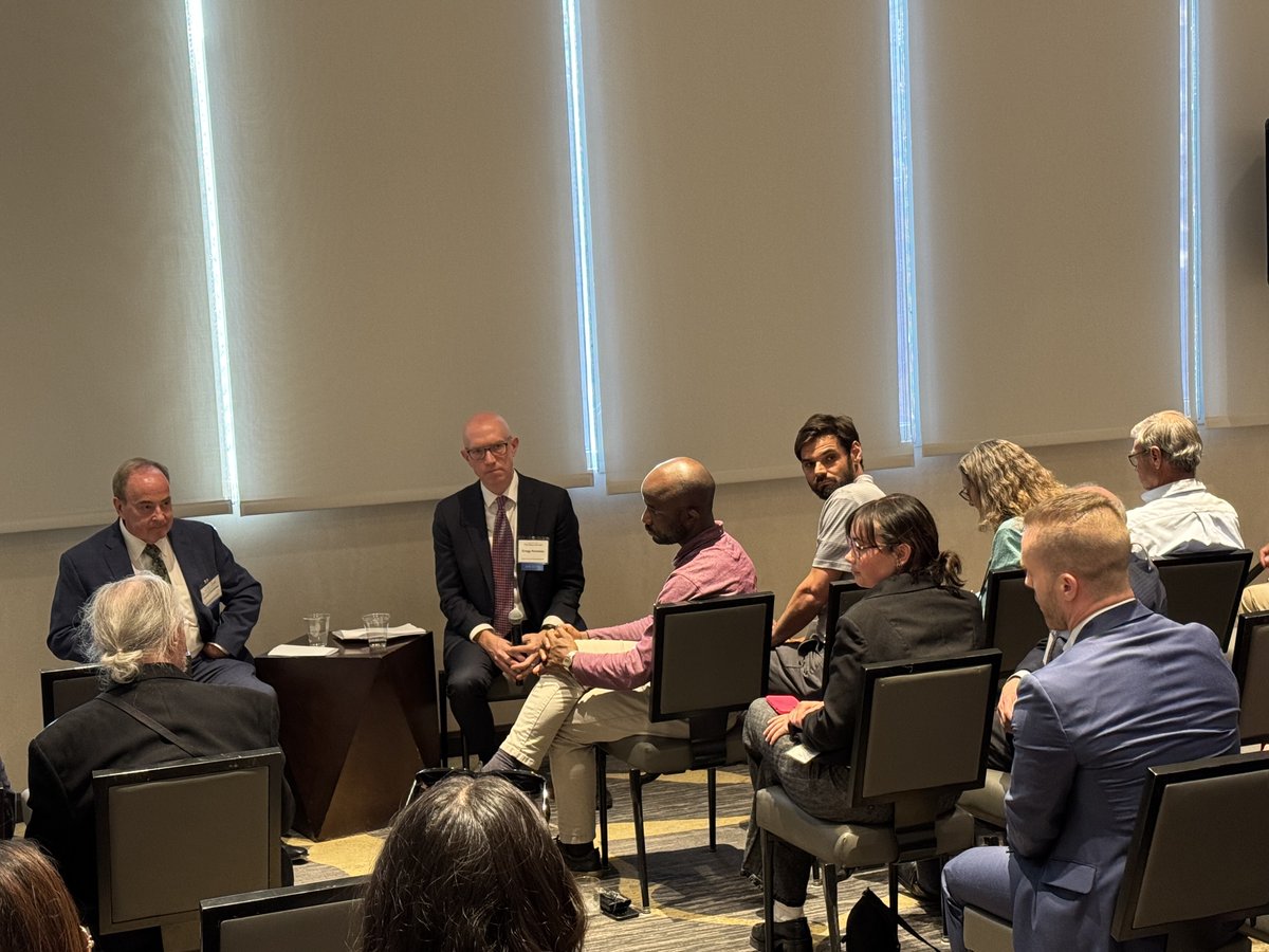 🌵 Thank you, Phoenix!

Last night, the Society for the Rule of Law hosted an in-person event featuring Arizona Supreme Court Justice Clint Bolick. It was an evening filled with insightful discussions on the rule of law, civic education, and current challenges facing the