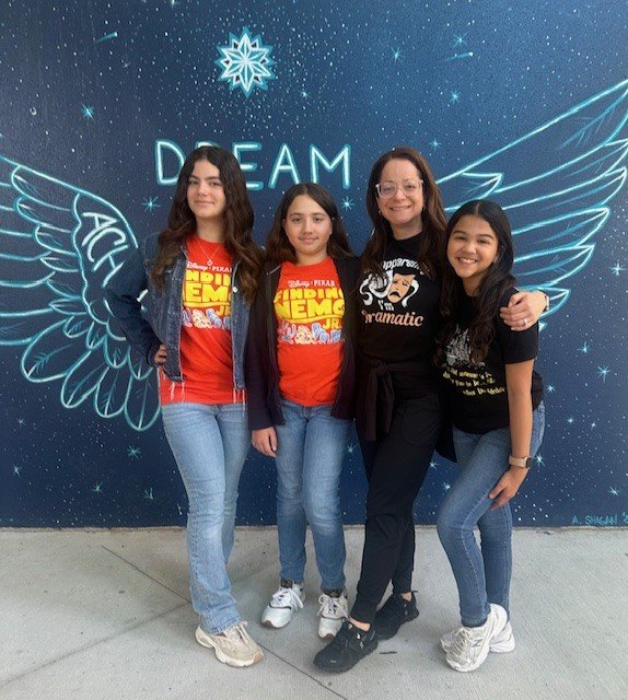 NBB_Elementary's tweet image. Our Buzzin&apos; Bees loved dressing like teachers today for our PTA Spirit Day. #yourbestchoicemdcps #bgreat #yourbestchoicenbb #makeadifference #wineveryday #beegreat #beegreat🐝 #wineverydaybegreat @SuptDotres @mdcps @mdcpss