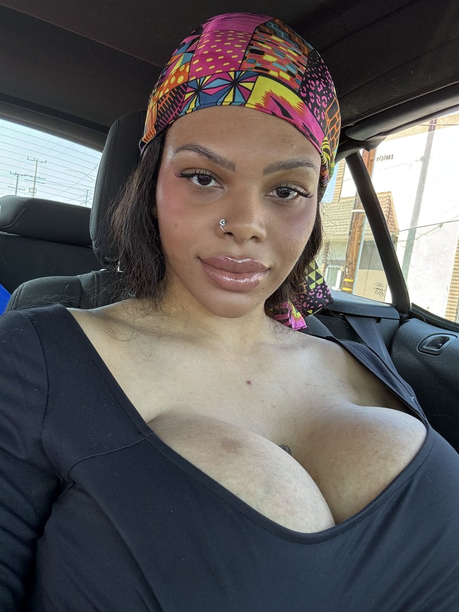Halleshaye's tweet photo. https://t.co/EK4hxkn4Jh