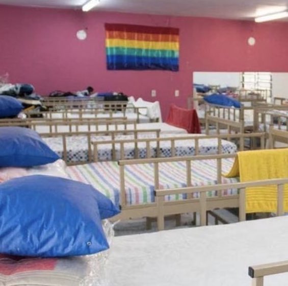 diário de umA travesti (@alinadurso) on Twitter photo Recentemente a Casa Florescer virou assunto por conta do Veigh, que foi criticado por doar alimentos para uma das unidades
Esse post é pra convidar pessoas para doarem e também para muitas conhecer o projeto
Nos ajudem deixar o projeto conhecido?
Pix: traviarcado@gmail.com Recentemente a Casa Florescer virou assunto por conta do Veigh, que foi criticado por doar alimentos para uma das unidades
Esse post é pra convidar pessoas para doarem e também para muitas conhecer o projeto
Nos ajudem deixar o projeto conhecido?
Pix: traviarcado@gmail.com