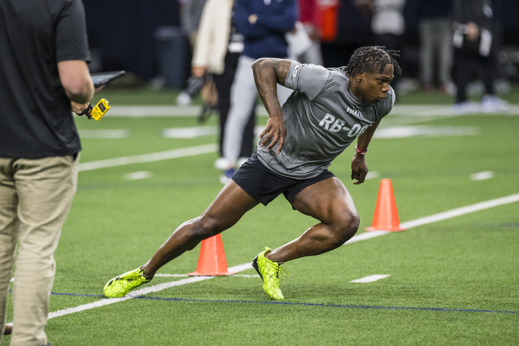 PFHOFAmbassador's tweet image. Jacory Croskey-Merritt, @Commanders RB - Only played in 1 game in 2024 but in 2023 scored 17 TDs and averaged 6.3 yards per attempt (Per PFF). #HTTC #RaiseHail #Commanders #WashingtonCommanders #NFLDraft #NFL #nfldraft25 #nflschedulerelease #NFL2025
