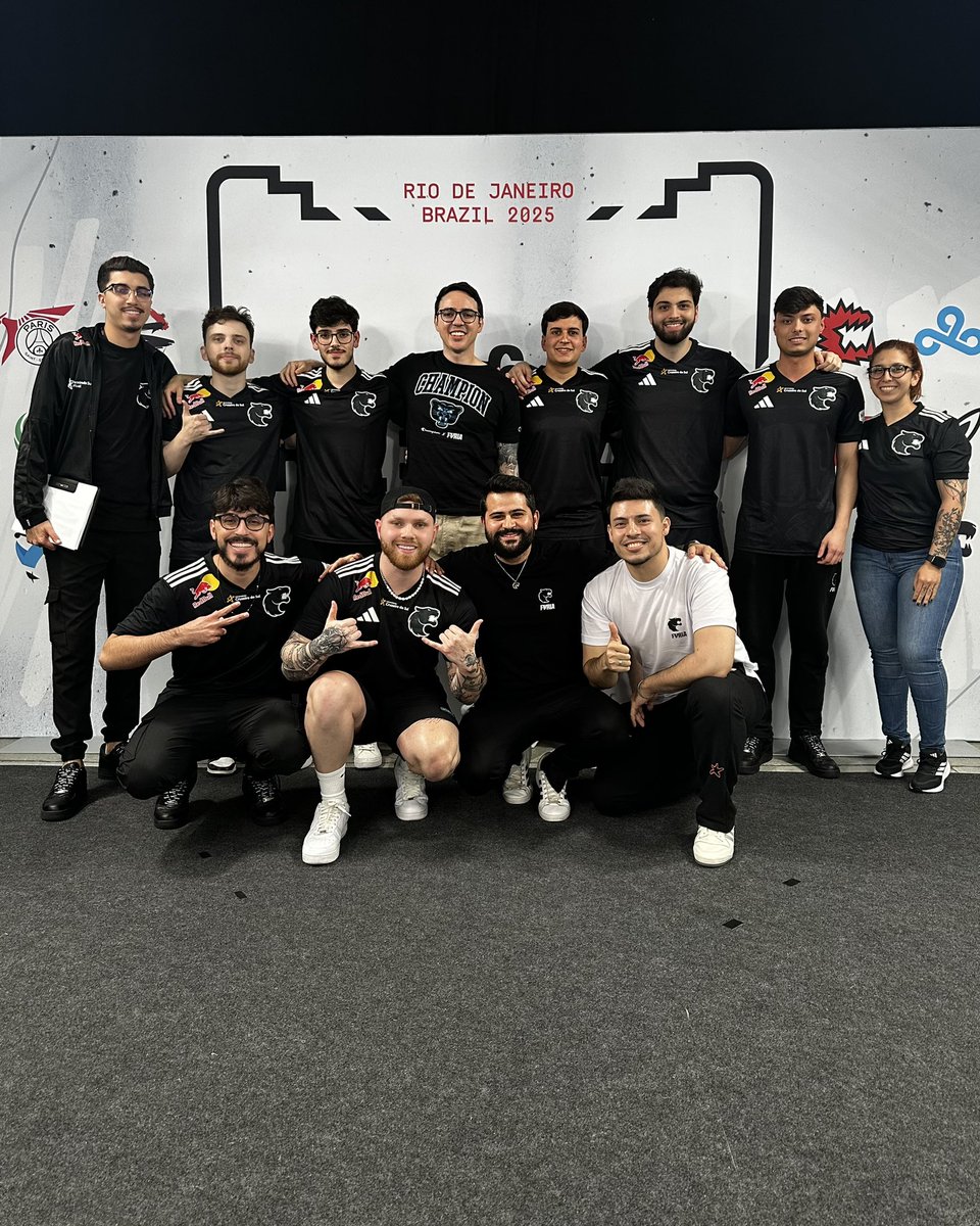 Arena carioca, chegamos! 🔥

#FURIAR6 vs LOUD pelos Playoffs e queremos ver vocês lá na torcida, hein?