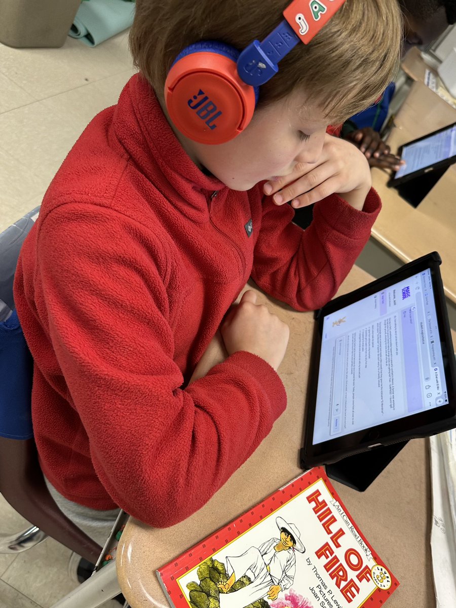 mrschmil's tweet image. Can second grade students use AI? You bet they can! Using @Seesaw and @magicschoolai they conversed with El Monstru🌋, a wise volcano from their recent read Hill of Fire! I can’t wait to share more about this experience this summer during Seesaw Connect! #SeesawConnect2025