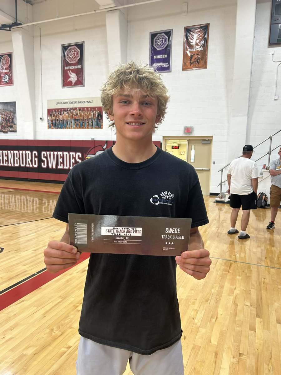 BrysonMahlberg's tweet image. Tyler punched his ticket to Omaha in 3 events!! 1600, 3200 and 4 x 8 relay! @GBurgSwedes