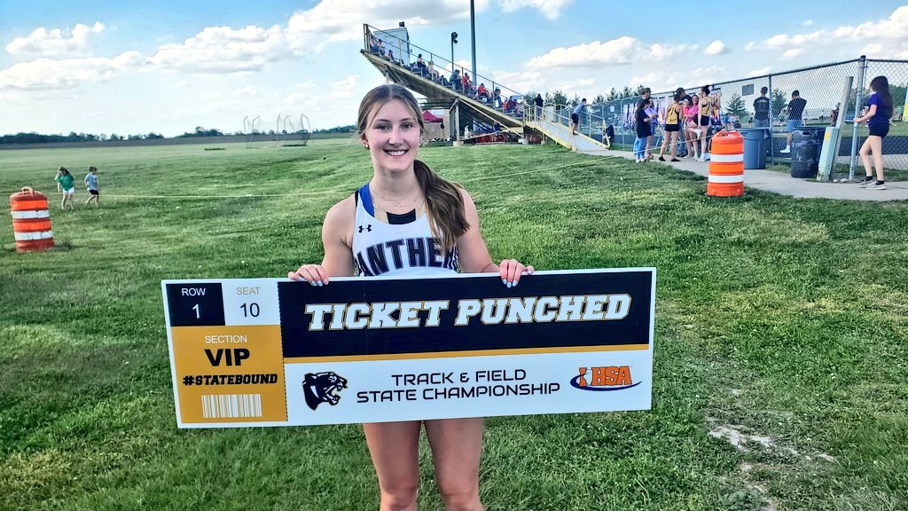 cpcentraltrack's tweet image. Faith makes it 2 for 2 by punching her ticket to State in the Triple Jump, winning with a huge 10.60m jump!!! 🏆 #FastCat