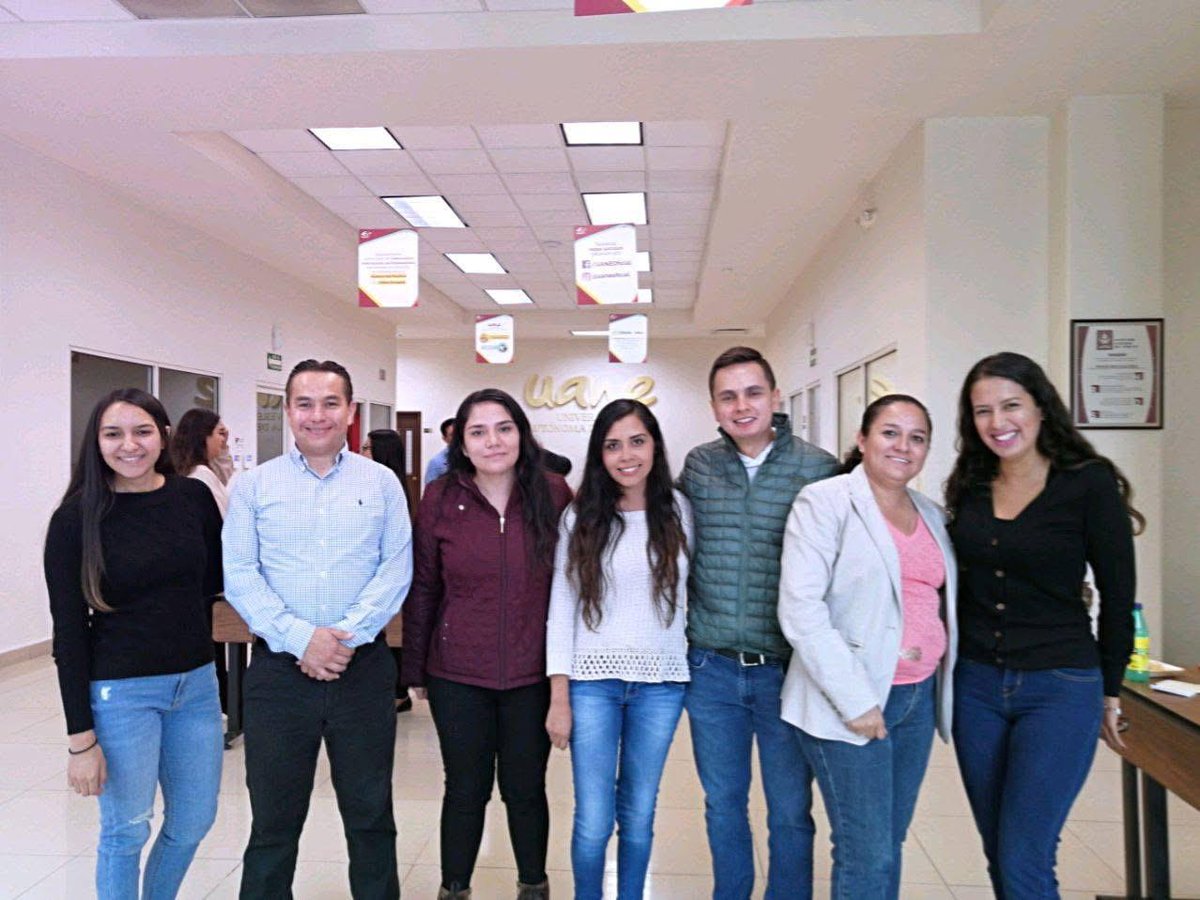 MauCamposG's tweet photo. En este Día del Maestro, celebro a quienes hacen de la enseñanza una vocación que transforma vidas.
Durante muchos años he tenido la oportunidad de compartir con estudiantes experiencias y conocimientos, recordando que cada aula es un espacio donde nace el futuro. https://t.co/17UcM0Hnim