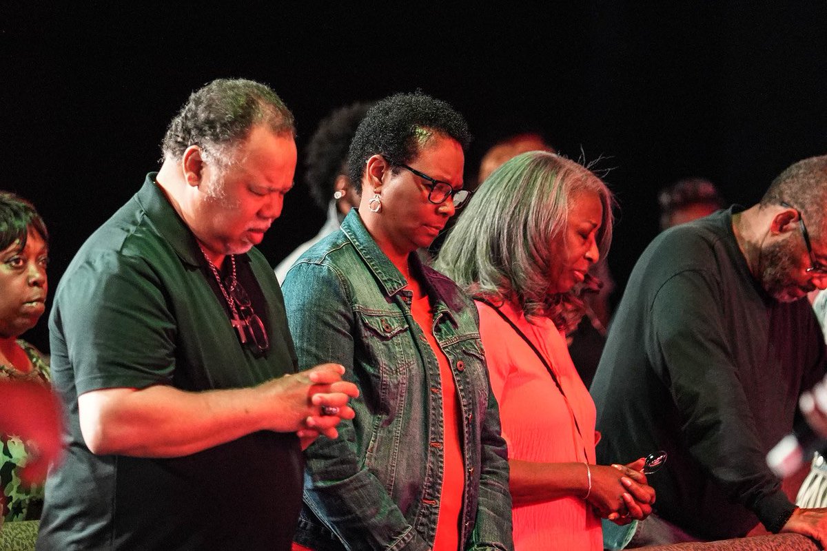 We can’t stop talking about last night’s Group Therapy experience,  we were on the edge of our seats the entire night! 

 From the electric worship and praise that broke out to the powerfully prophetic word taught by our very own, First Lady.