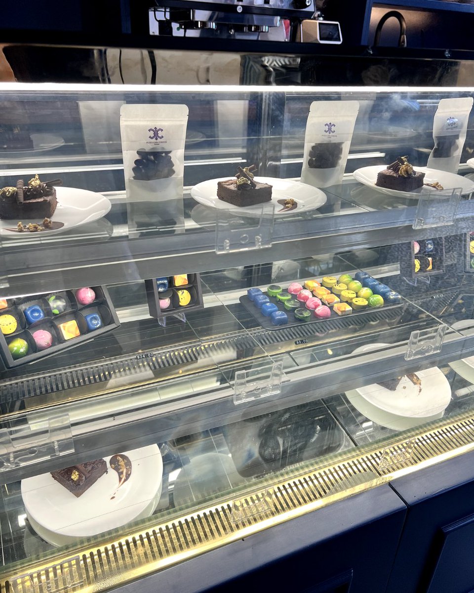 promtur_panama's tweet image. Visitamos el Museo Casa Coronel del Cacao y del Chocolate: historia, sabor y patrimonio en un solo lugar 🍫
Una experiencia multisensorial que enriquece la oferta cultural de Panamá. ¡Gracias por recibirnos!
🔗 museocasacoronel.com
#VisitPanama
