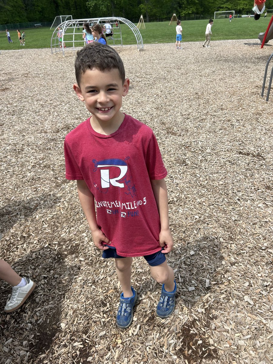 MrsMelissaYoder's tweet photo. Enjoying the last days of our school year! https://t.co/hl9iGFqCvc