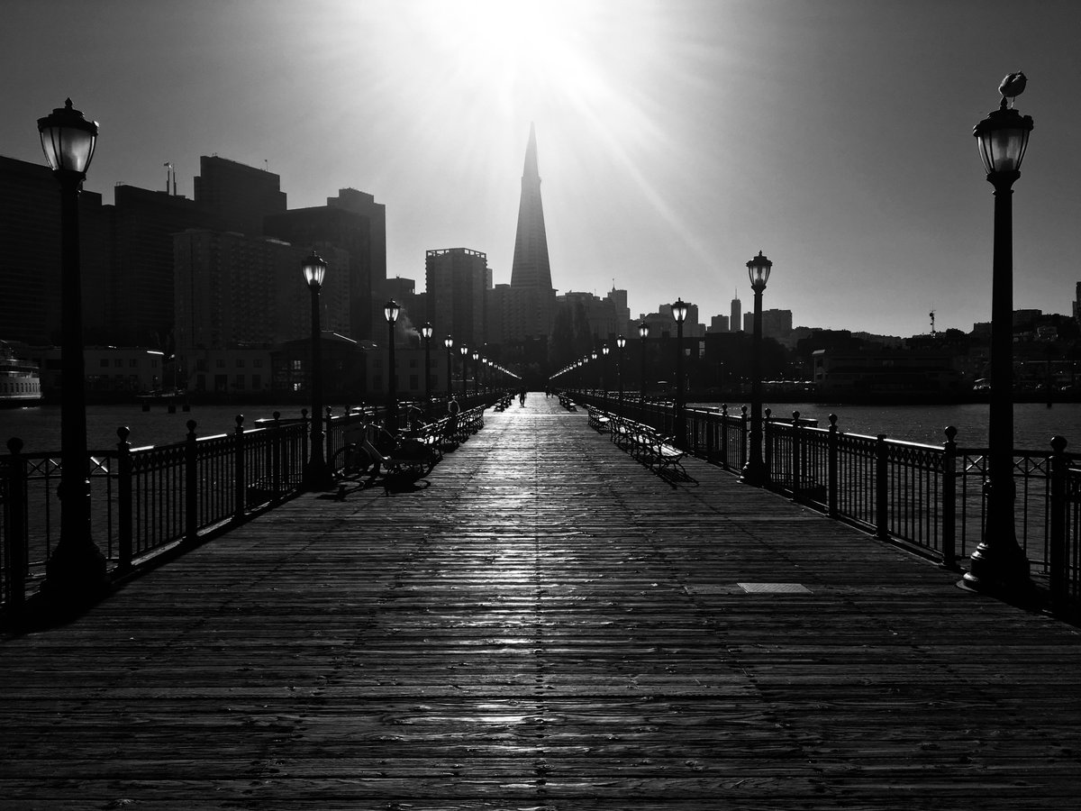A photo from my San Francisco Bay Area collection. The Pyramid Building shot from the very end of a pier. 📸

#photography #bw #bwphotography #photosbyross #rossvalory