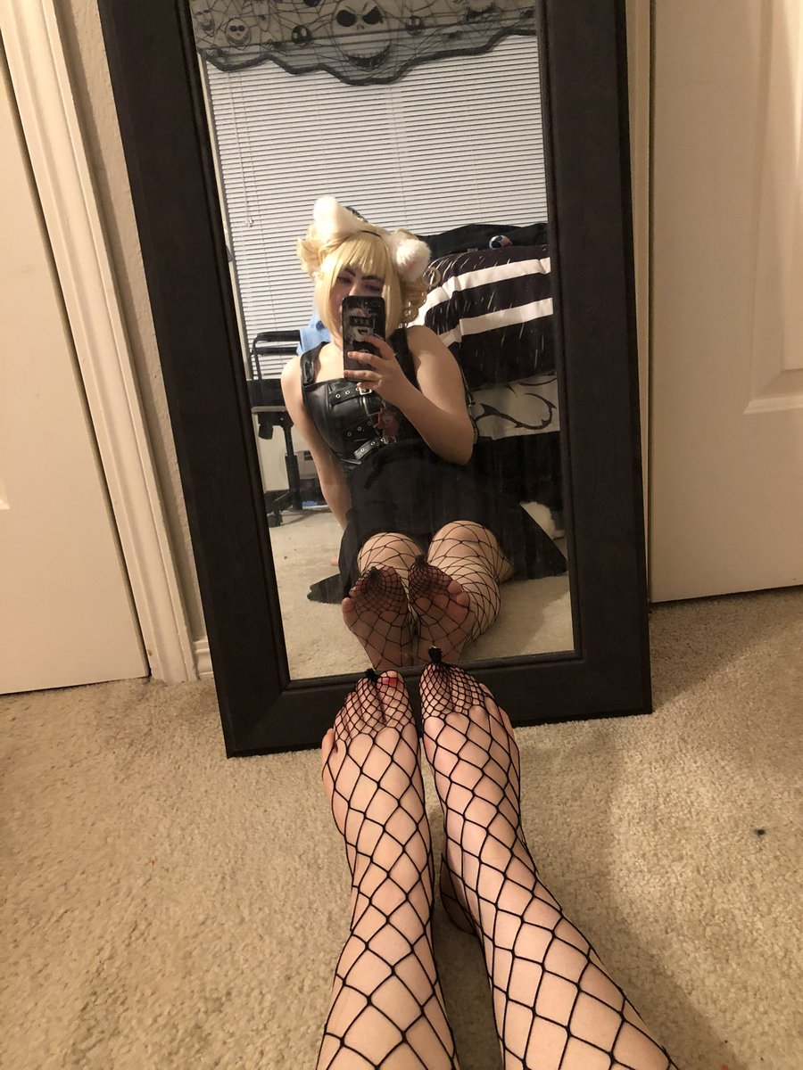 Ichigo_Fantasy's tweet photo. Lewd cosplay #lewd #nsfwcosplay #nsfwtoga #nsfw #nsfwtwtًً #lingerie #fishnets #booty #sexy https://t.co/i7AVSehKUP