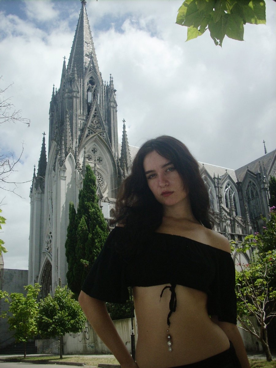 celestit444xd's tweet image. chica fan de las catedrales (fotos de antes de ser pelada)