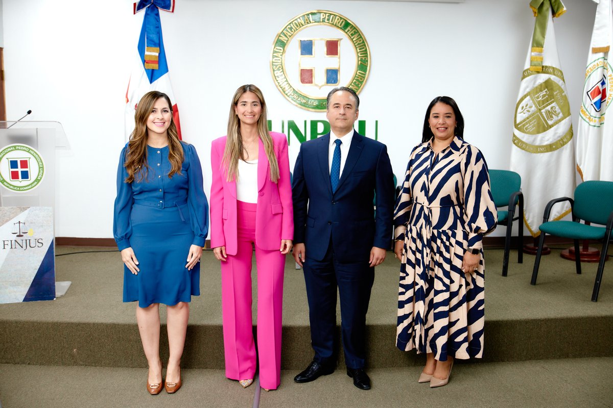 Concluimos con éxito el cierre del Diplomado sobre Gobierno Corporativo que coordinamos junto a <a href="/finjusrd/">FINJUS</a>. Me siento extremadamente honrada de poder colaborar con esta capacitación, enfocada en una materia tan relevante y necesaria como la gobernanza empresarial.