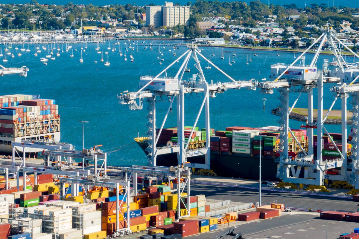 Port of Melbourne’s Draft 2055 Port Development Strategy (Draft 2055 PDS) was released for public consultation on 14 April 2025.   

Stakeholders are invited to make a submission to provide feedback about the Draft 2055 PDS until 5pm on 6 June 2025.

For more information about
