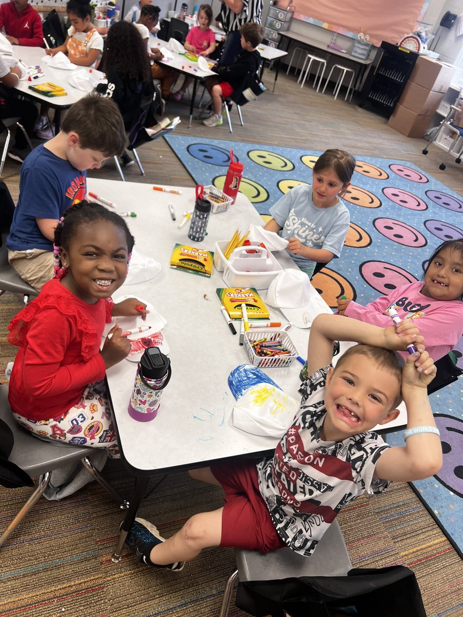 We have loved spending time with Miss Conley this year through the Circle of Grandparents program! Thank you for all the fun memories🤍 #kinderstars #slatehill #itsworthit