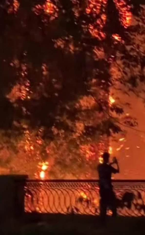 حـ.ريـق ضخم في المنيل بجوار كورنيش النيل اتجاه المعادي
#المنيل #المعادى