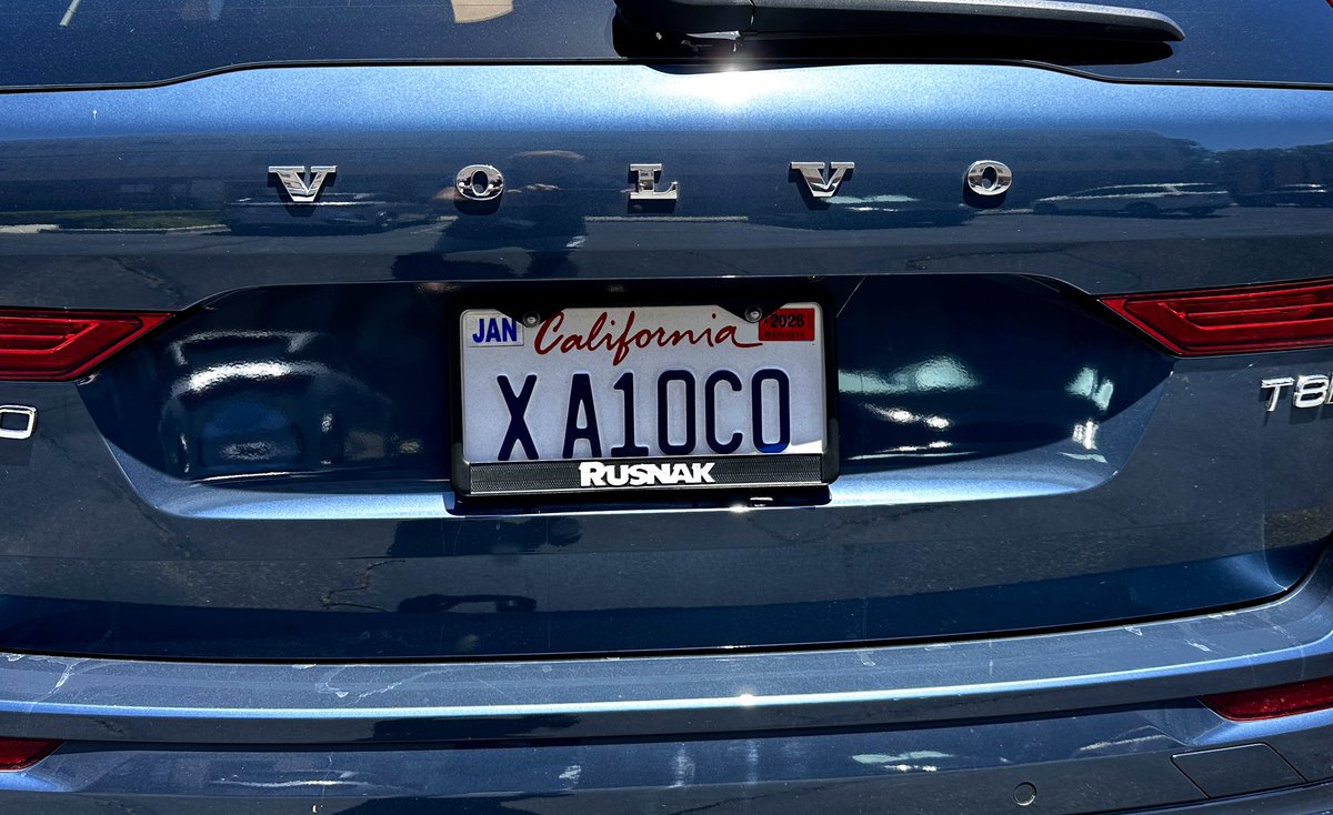 TomKMorris's tweet image. This license plate gets a 10.