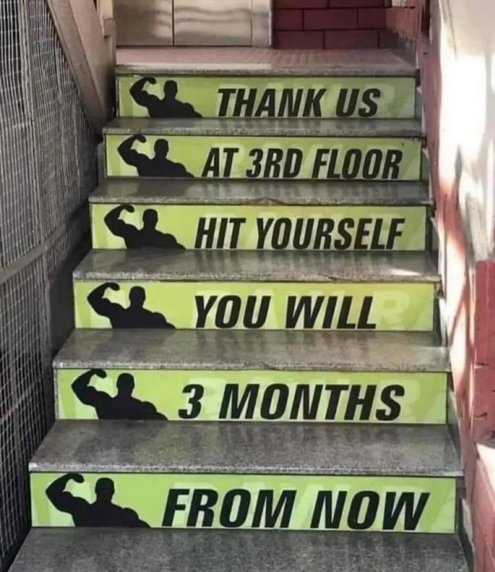 🕐HOURLY🕑 shitpost (@hourly_shitpost) on Twitter photo 