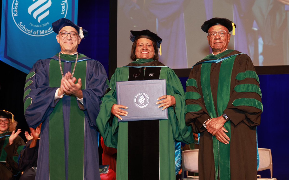 Kaiser Permanente Bernard J. Tyson School of Med (@kpmedschool) on Twitter photo KPSOM Awards First Honorary Degree to Former Surgeon General, Dr. <a href="/reginabenjamin/">Regina Benjamin, MD</a>.
Read more: kpsom.link/4kiZ7iD KPSOM Awards First Honorary Degree to Former Surgeon General, Dr. <a href="/reginabenjamin/">Regina Benjamin, MD</a>.
Read more: kpsom.link/4kiZ7iD