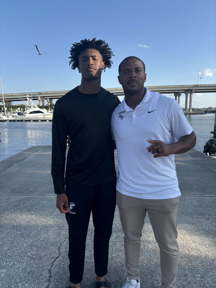 Elijah Keys (@_keys5) on Twitter photo Appreciate <a href="/HarrisNOFLYZONE/">Brandon Harris Sr.</a> for showing love by coming to see me and coming to practice today <a href="/Star_ReadyAth/">Ciatrick Fason</a> Appreciate <a href="/HarrisNOFLYZONE/">Brandon Harris Sr.</a> for showing love by coming to see me and coming to practice today <a href="/Star_ReadyAth/">Ciatrick Fason</a>