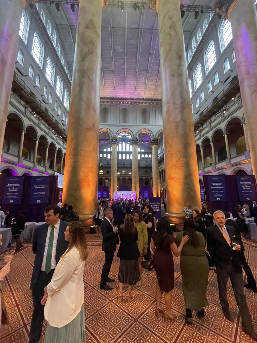 The energy is electric as Members of Congress team up with top chefs to whip up their signature dishes! Who will take home the Best in Show? Stay tuned! #MODGourmetGala