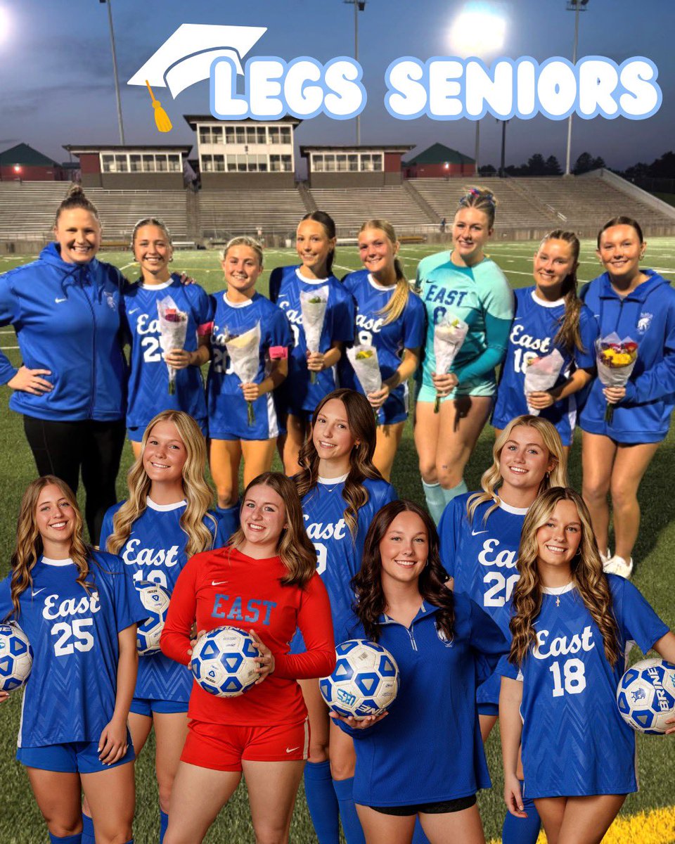 LEGirlsSoccer's tweet photo. Amazing young women 🤍 #legs2025💙⚽️ https://t.co/jCTJIy1xUB