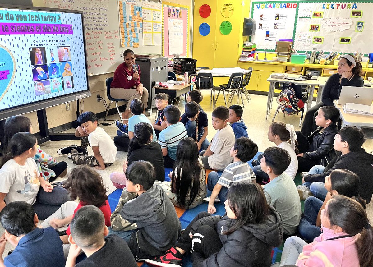 Career Day was a huge success! 🎉 Our students were inspired by amazing professionals who shared their journeys, passions, and advice for the future. Thank you to all our speakers for pouring into the next generation! 💼✨ #TogetherWeThrive ♥️