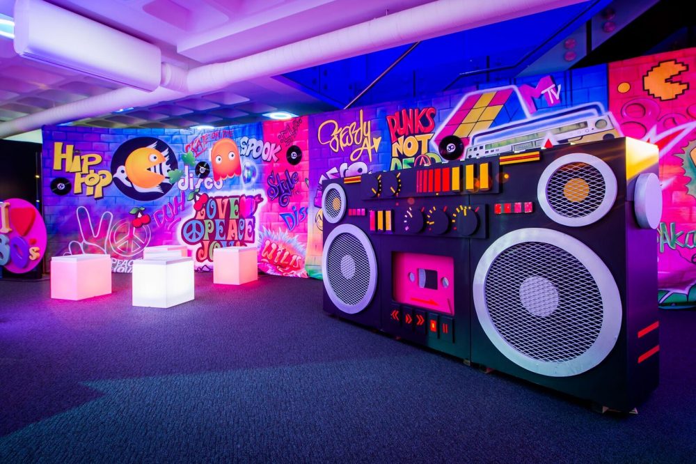 MyEventLocation's tweet photo. 🎉 Bring your creative ideas to life with our themed celebrations! 

🎭 From Gatsby style to tropical luau fun, we create immersive experiences with custom décor, themed drinks, and entertainment that will wow your guests. #ThemedEvents #CreativeCelebrations https://t.co/XP3ZviNsts