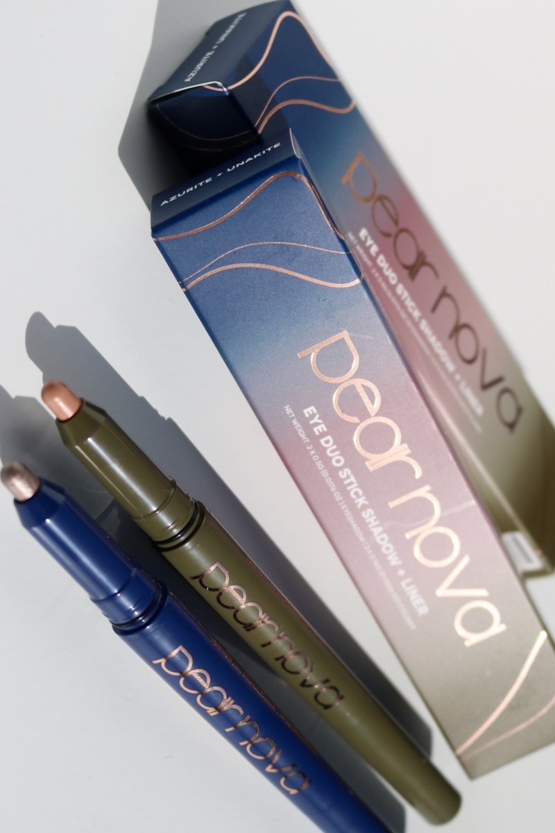 Yes, we just added not one but TWO new products to the #pearnova family. Meet Azurite, taupe eyeshadow + navy eyeliner, and Unakite, pink eyeshadow + green shimmer eyeliner. The newest Eye Duo Sticks that provide easy application, long wear and endless eye looks.