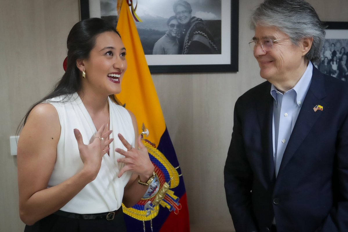 LassoGuillermo's tweet image. Con enorme alegría y profundo orgullo, tengo el honor de anunciar a María José Beletanga como la ganadora del programa de becas Guillermo Lasso Mendoza.
Cuando imaginé este programa, soñé con abrir puertas para jóvenes que, como ella, merecen todas las oportunidades del mundo.…