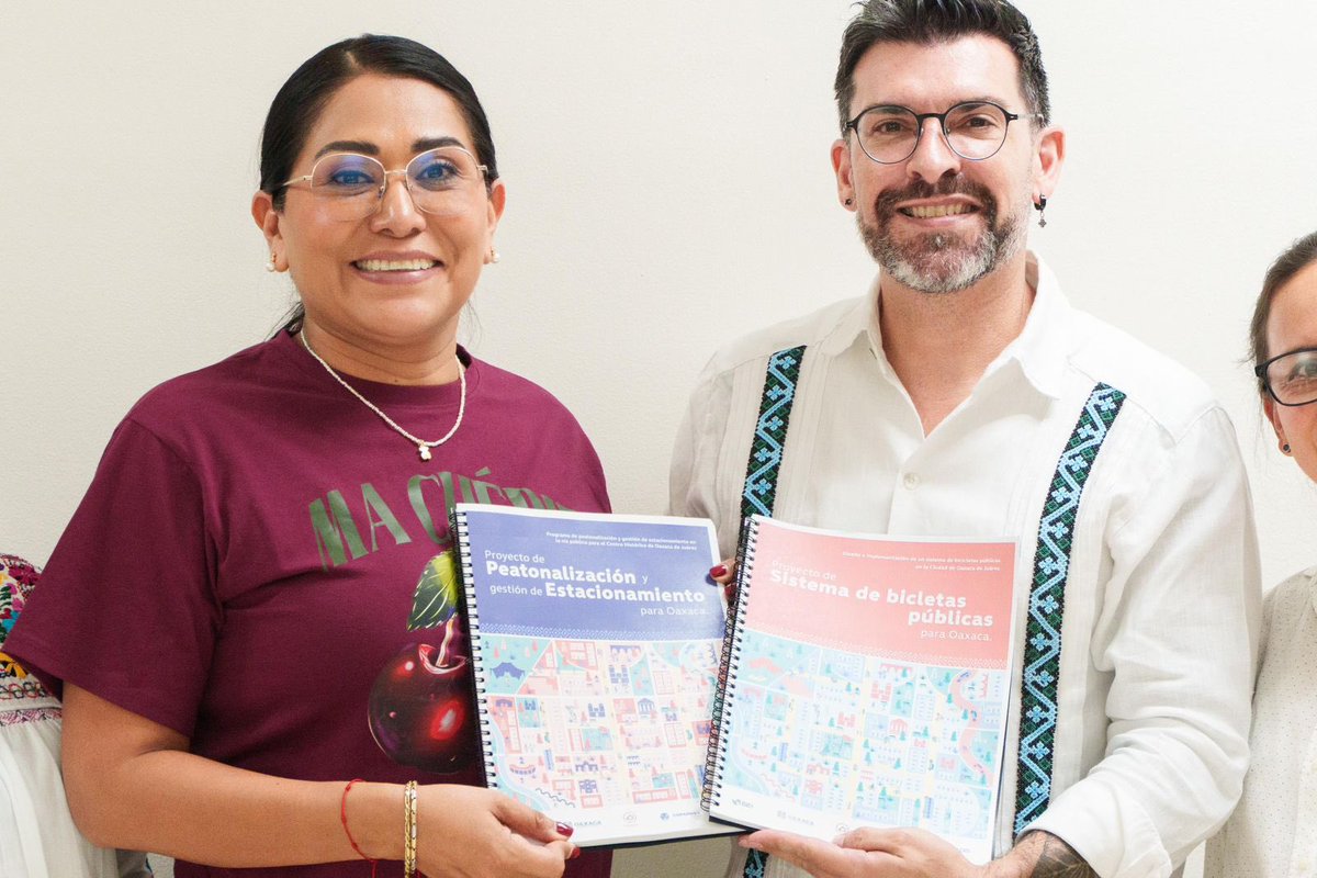 Hoy concluimos 3 proyectos de transporte sostenible para Oaxaca: 1) Sistema público de bicis, 2) Peatonalización y gestión del estacionamiento público, y 3) Implementación de la Política Nacional de Transporte Público Colectivo.