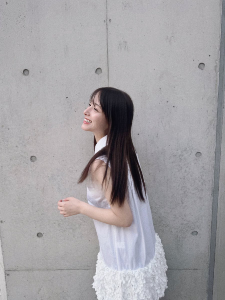 kurea_staff's tweet image. 自信は努力をすればするほどついてくるって思うようになったミスマガでの1年。
みんなにも全力で頑張ってほしいな〜
今日は  #ミスマガラジオ もあるみたい！
わくわく #ミスマガジン2025