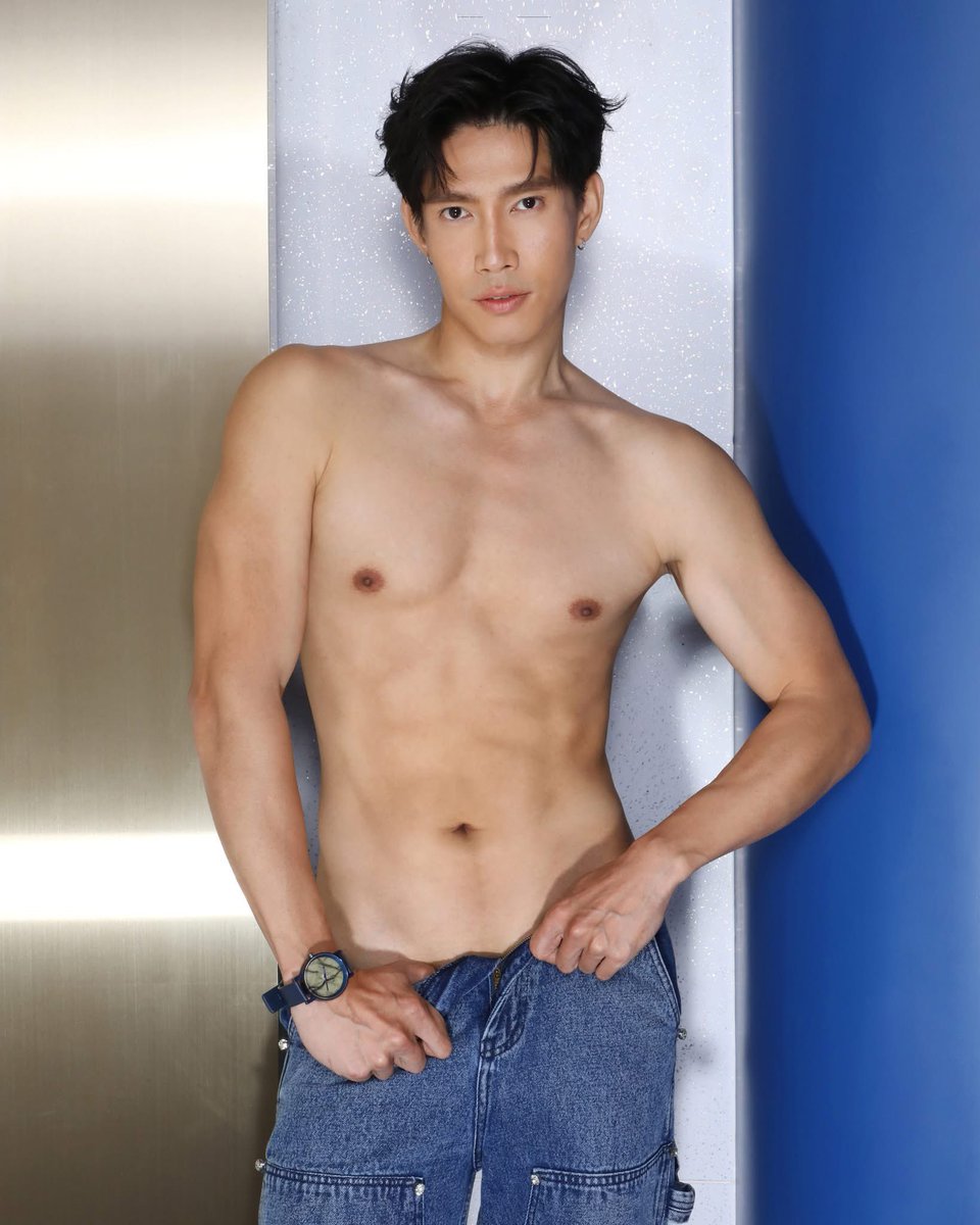 ClubCandies's tweet photo. guysivakorn https://t.co/gJREf2lMuq