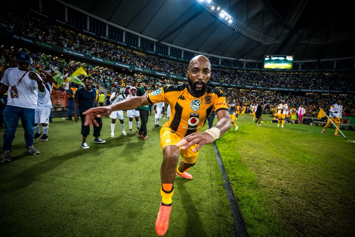 KaizerChiefs's tweet photo. Good morning Nedbank Cup Champions! 🏆#Amakhosi4Life https://t.co/lAjwZVTxFI