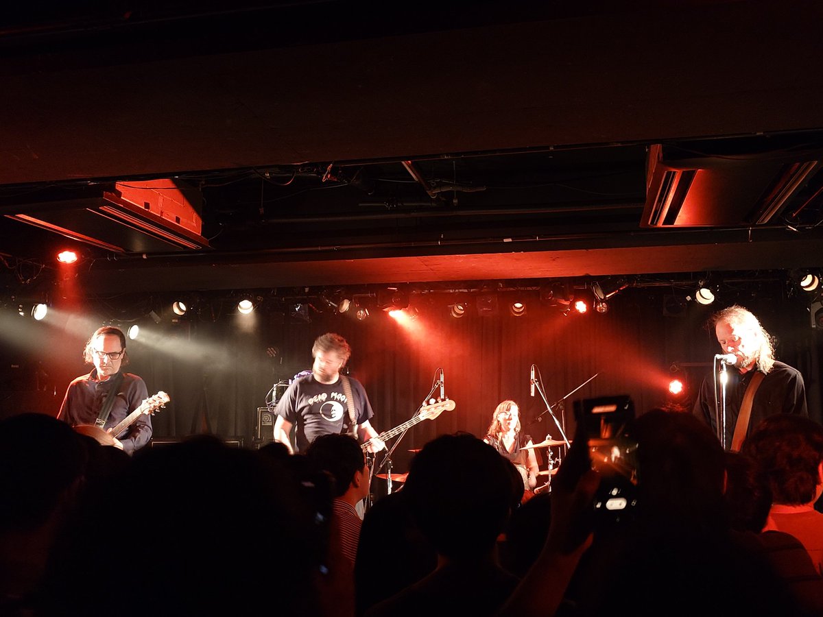Glicco's tweet photo. Unwound、なんとか最終日のO-nestにすべり込めた。各アルバムを各地で演奏して、このツアーの集大成的なセトリを魅せてもらって、なんかとてもよかった。
エモさんに近いものが色々詰まってた。
#Unwound https://t.co/Uaw71kA1Mm