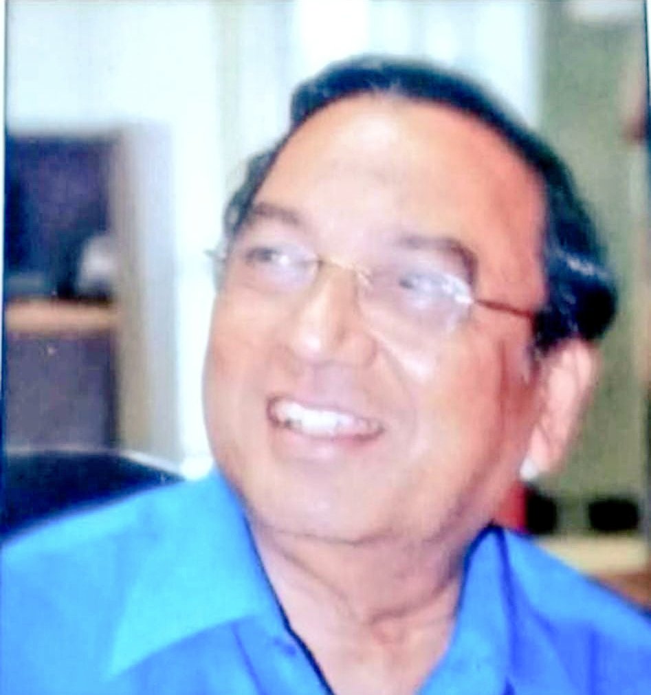 The journalism fraternity has lost a guiding light and a respected voice.
Sri B.K. Easwar garu breathed his last yesterday at 3:45 PM after months of illness.

His funeral will take place today at the Jubilee Hills crematorium.

Our deepest condolences to his family and admirers.