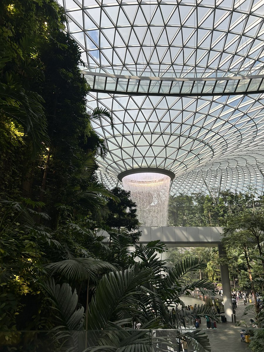 kforkinsley's tweet photo. SPILL BUDGET transportasi liburan JKT - SINGAPORE - KUALA LUMPUR.

aku share harga tiket pesawat, bus, dan hotel selama trip kemarin, boleh di save &amp; share buat liburan nanti 🤞🏻 https://t.co/qQKbjtwqzW