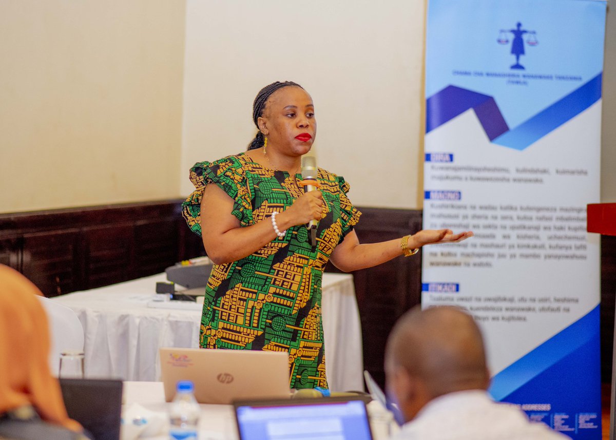Ule mwongozo unawaowaruhusu wasichana kurudi shule baada ya kujifungua unapaswa kuwalinda  wasichana hawa dhidi ya unyanyasaji wa kijinsia.

#HakiHainaJinsia