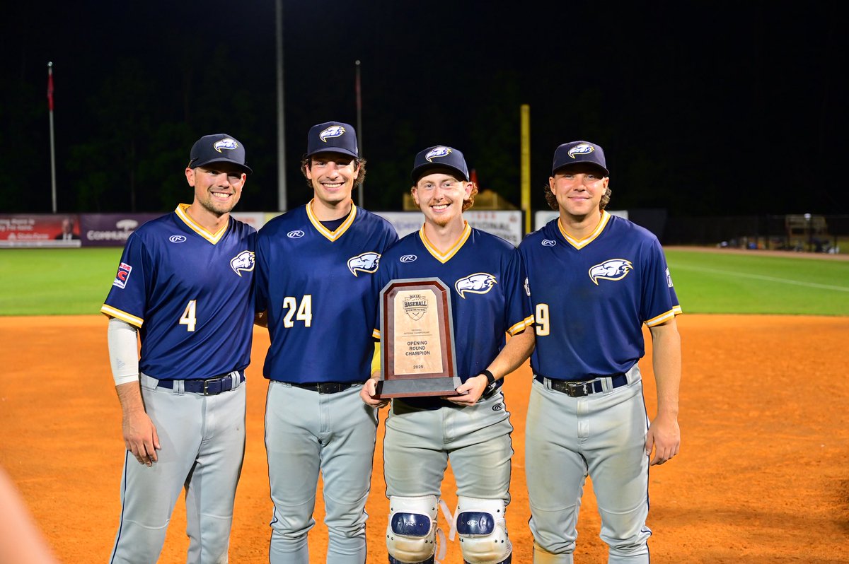 Langley Blaze 🇨🇦 tweet media