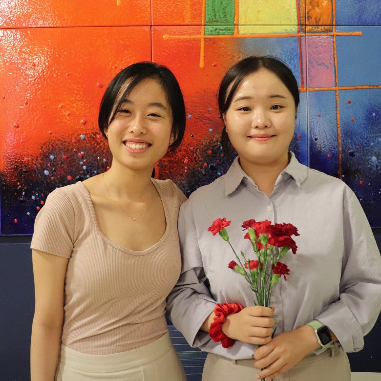 Pitt Pharmacy students Lisa Jun and Caroline Dan have earned the title of top team in the state, placing fourth overall in the Sparx Analytics LLC Datathon competition!🎉

#pittpharmacy #h2p