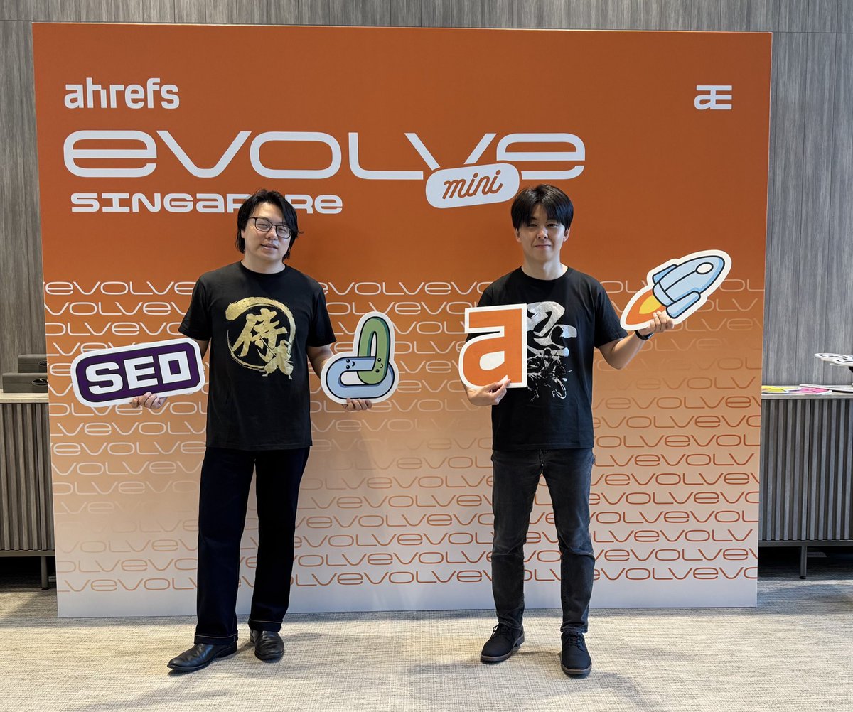 yukimeru0305's tweet image. Today, we’re at Ahrefs Evolve!
We support Japanese companies expanding overseas.
If you’re interested in SEO and marketing for Japan’s inbound or outbound markets, please talk to us.
We’re the ones wearing Samurai and Ninja T-shirts!

#AhrefsEvolve／#AhrefsEvents 

@ahrefs…