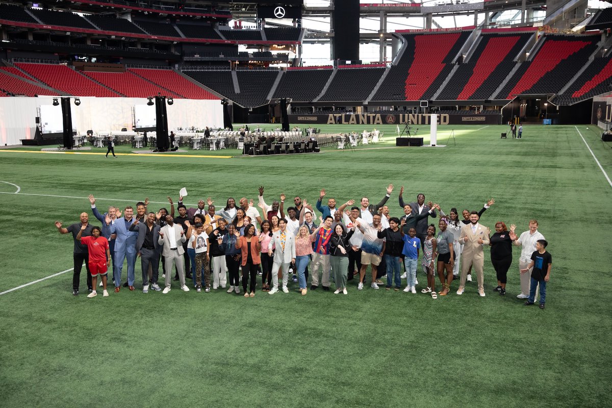BBBS of Metro ATL (@bbbsatl) on Twitter photo Fashion Play 6 was a sold-out, record-breaking night on the field at <a href="/MBStadium/">Mercedes-Benz Stadium</a>! 500+ guests, \$600K+ raised (and counting) for youth mentoring in Atlanta.
Huge thanks to our presenting sponsor <a href="/AtlantaFalcons/">Atlanta Falcons</a> for making it all possible.
#FashionPlay #DefendPotential #ATL Fashion Play 6 was a sold-out, record-breaking night on the field at <a href="/MBStadium/">Mercedes-Benz Stadium</a>! 500+ guests, \$600K+ raised (and counting) for youth mentoring in Atlanta.
Huge thanks to our presenting sponsor <a href="/AtlantaFalcons/">Atlanta Falcons</a> for making it all possible.
#FashionPlay #DefendPotential #ATL