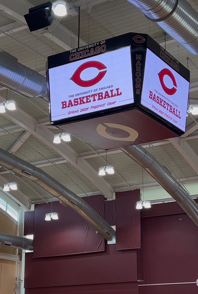 Attend one the BEST camps this Spring season at University of Chicago. Thanks for the experience Coach McGrath &amp; Coach Mailhot. #uchicagombb