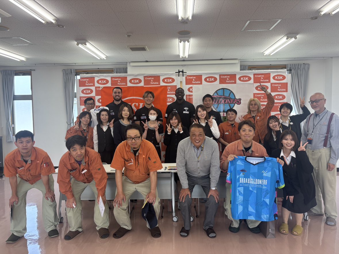 【パートナー企業訪問🎈】プレミアムパートナーである、#九州精密工業株式会社 さまへ #宮永雄太 HC、 #チェイス・フィーラー 選手、#中西佑介 選手、#モッチラミン 選手が、2024-25シーズン終了のご報告のため訪問いたしました。