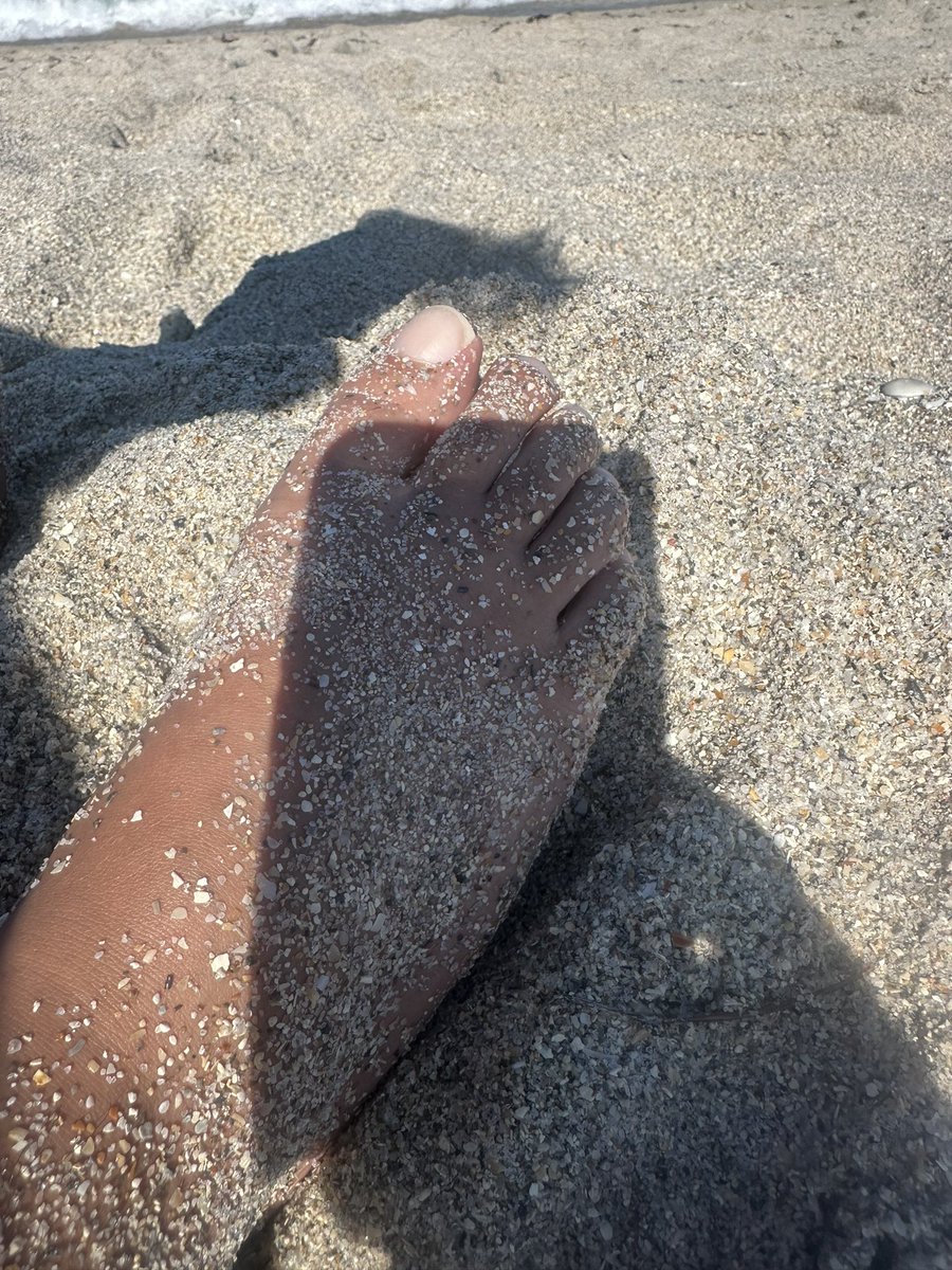 brascorpiofeet's tweet photo. π #halouverbeach https://t.co/Mcrv6nOxEC