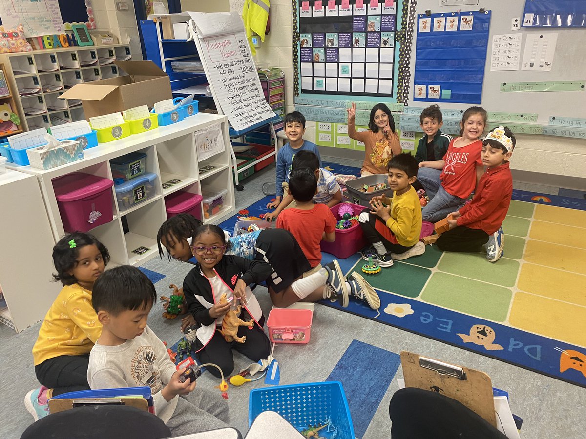 msbeylerian's tweet photo. The best inside play is when we can play with ALL our kinder friends! These #bemisthinkers loved having a combined kindergarten play time! @JLatarte @GadlageAngelika https://t.co/YvsTo9r645